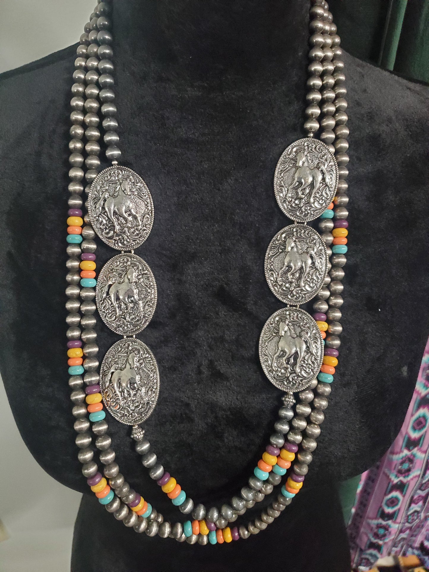 Horse Mountain Necklace [Multi Colored]